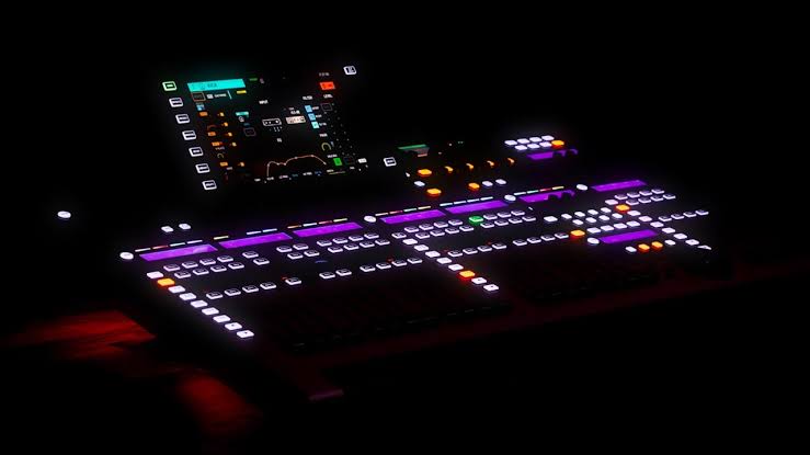 Behringer Publishs futuristic mixing console WING