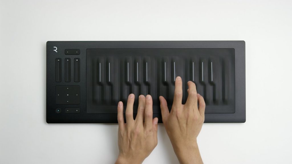 Roli Seaboard Rise 25 midi keyboard