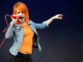 FLOWERS For VASES / Descansos Hayley Williams