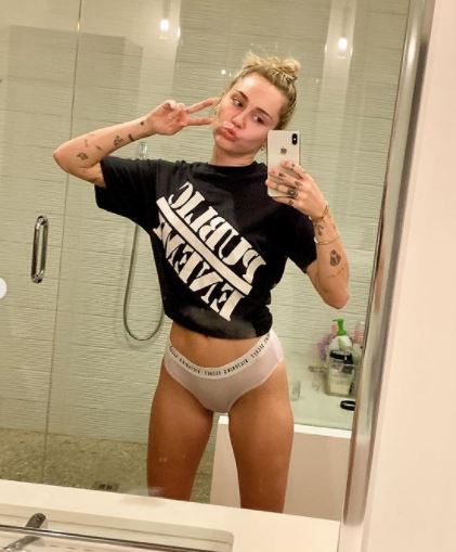 Miley Cyrus no makeup