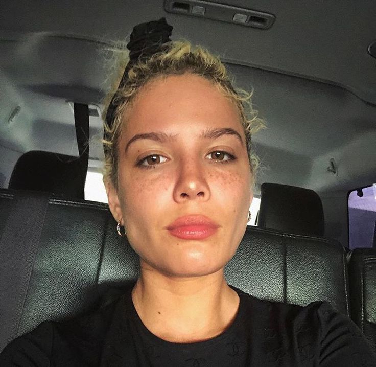 Halsey No Makeup