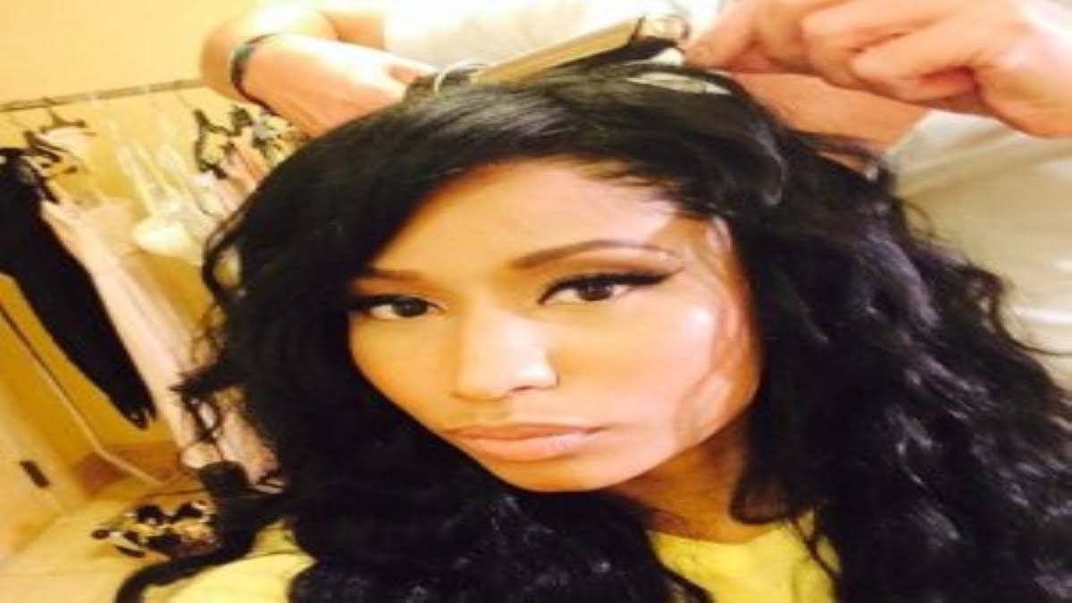 Nicki Minaj no makeup