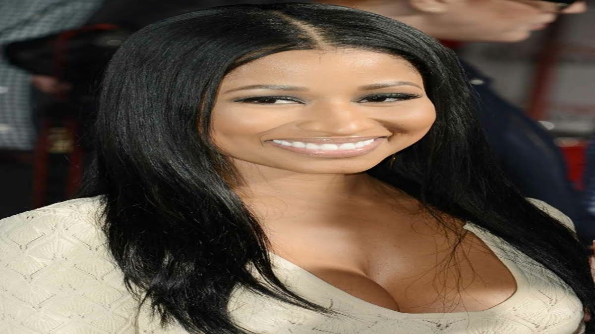 Nicki Minaj no makeup