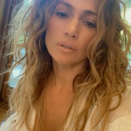 12 Jennifer Lopez No Makeup Pictures You Must See