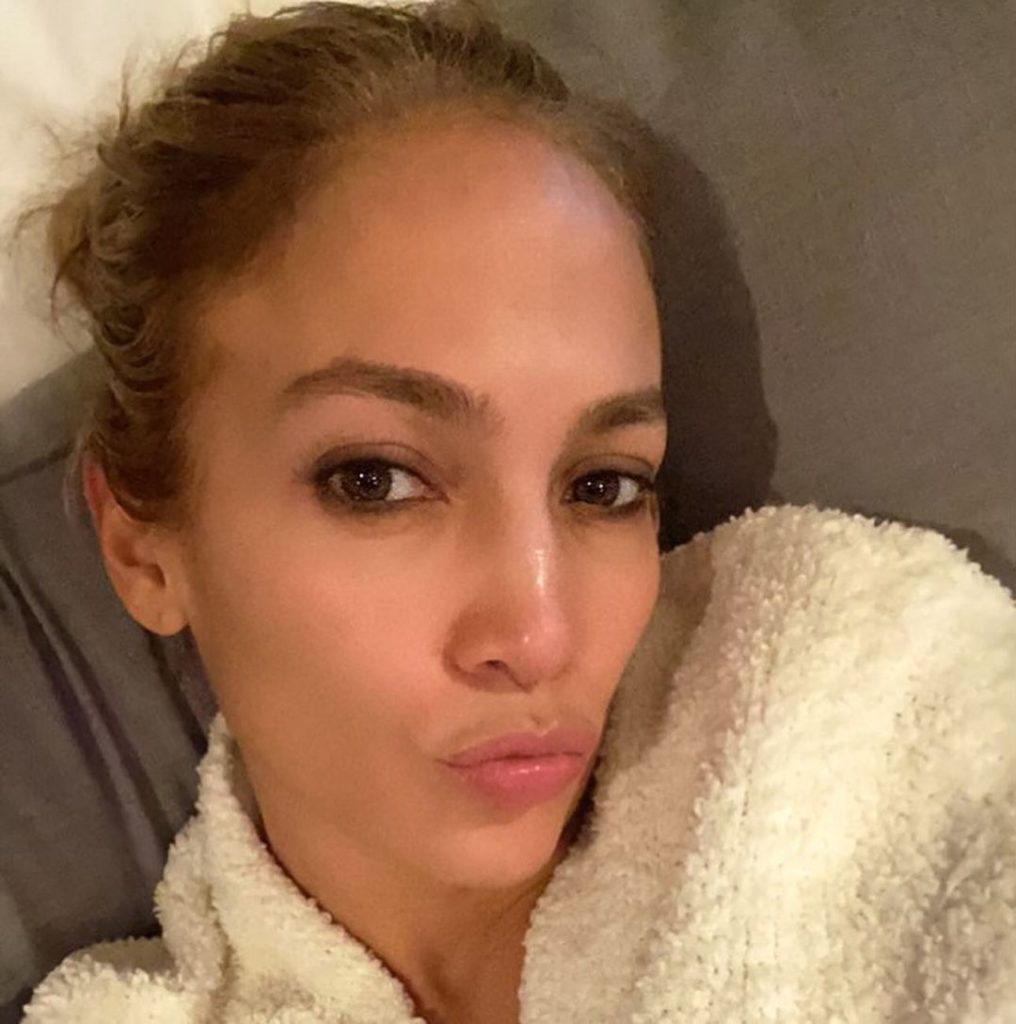 Just Starting The Day Look Jennifer Lopez No Makeup