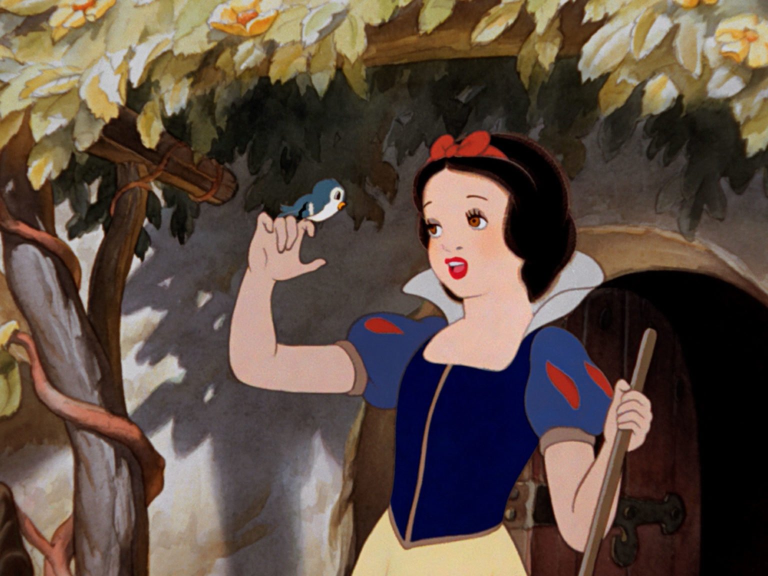 15 Cutest Female Disney Characters Ever - Siachen Studios