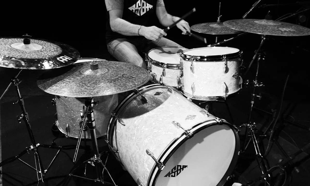 10 Best Famous & Greatest Drummers Of All Time Siachen Studios