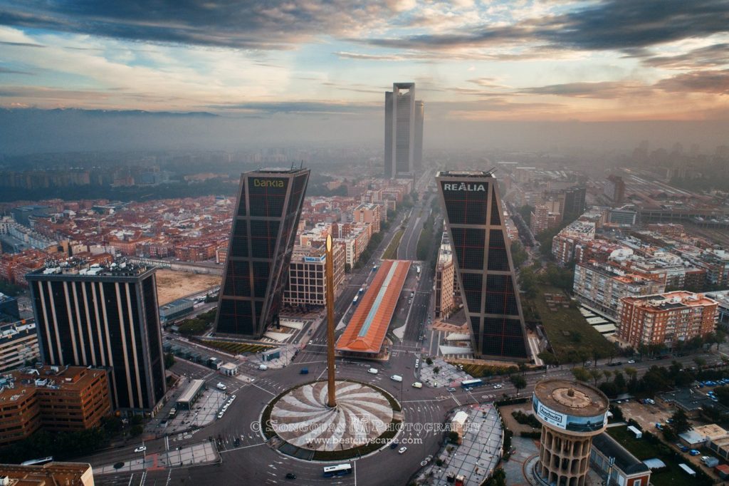 Famous Architects: Gate of Europe Towers