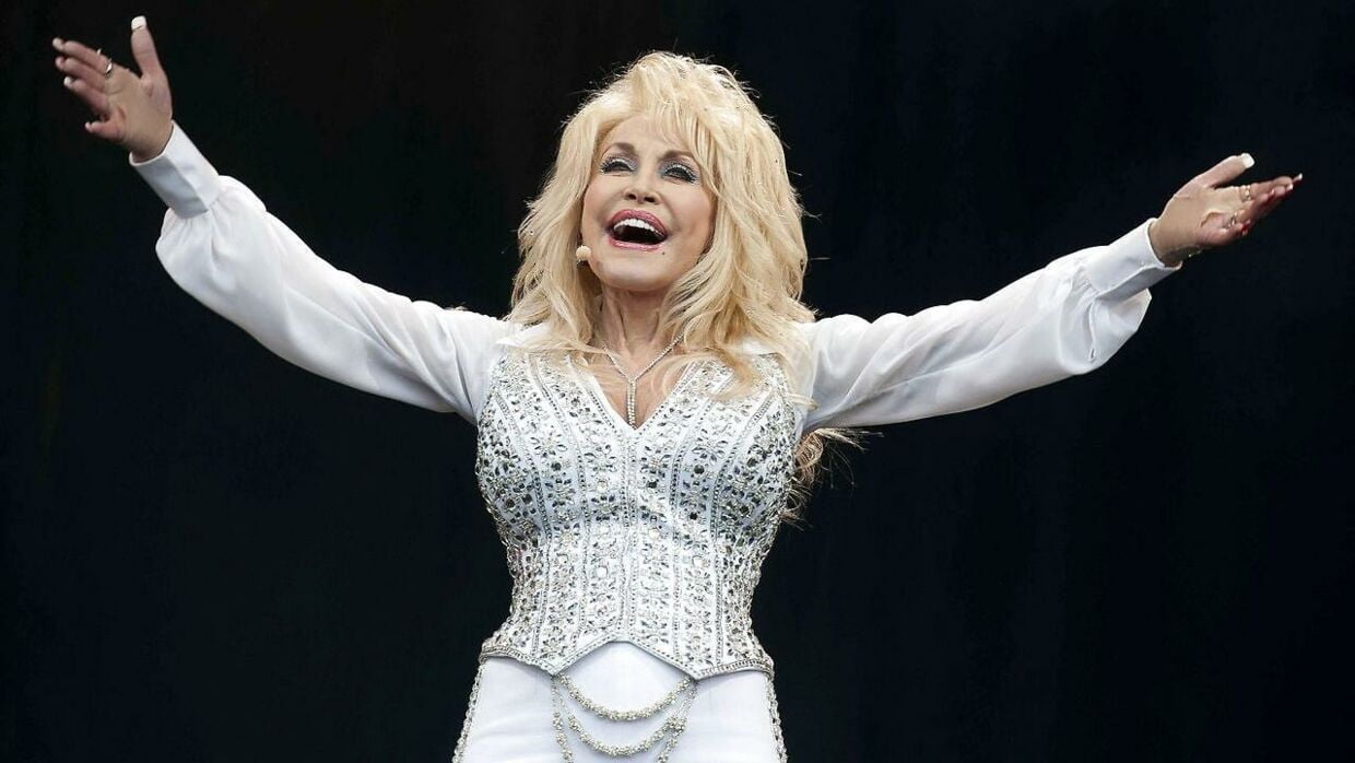 Dolly Parton Let It Be Rockstar
