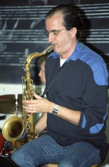 15 Famous Saxophone Players In The World