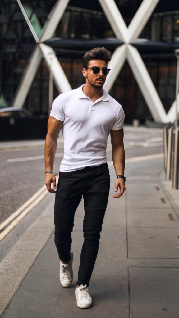 Club outfits for men: T-shirt