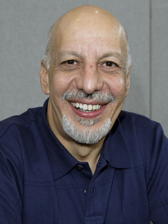 Erick Avari 