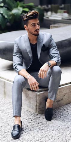 Best Club Outfits For Men You Must Try - Siachen Studios