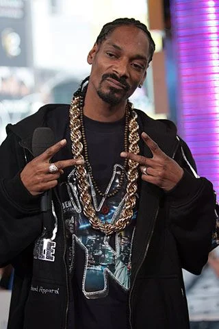 West coast rappers: Snoop Dogg