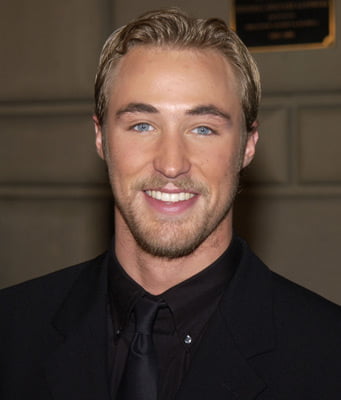 Blonde actors: Kyle Lowder