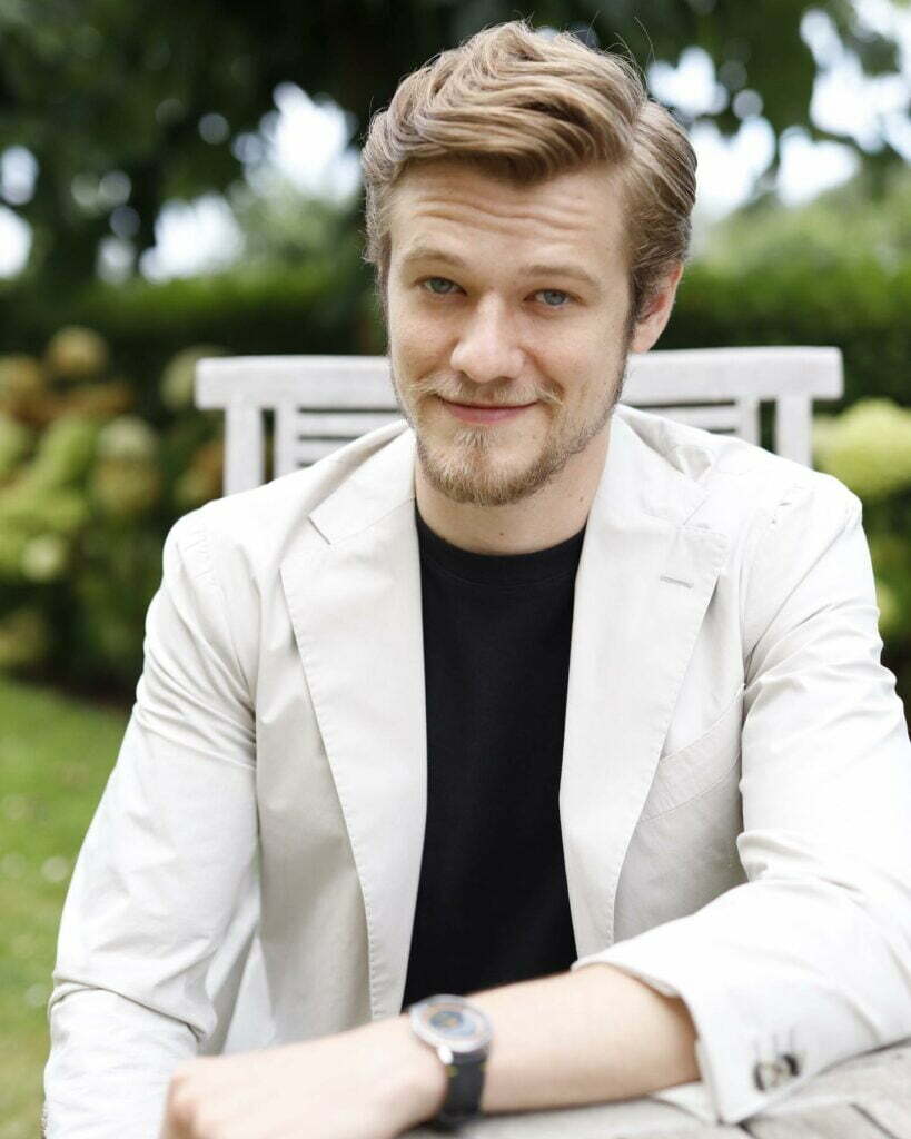 Blonde actors: Lucas Till