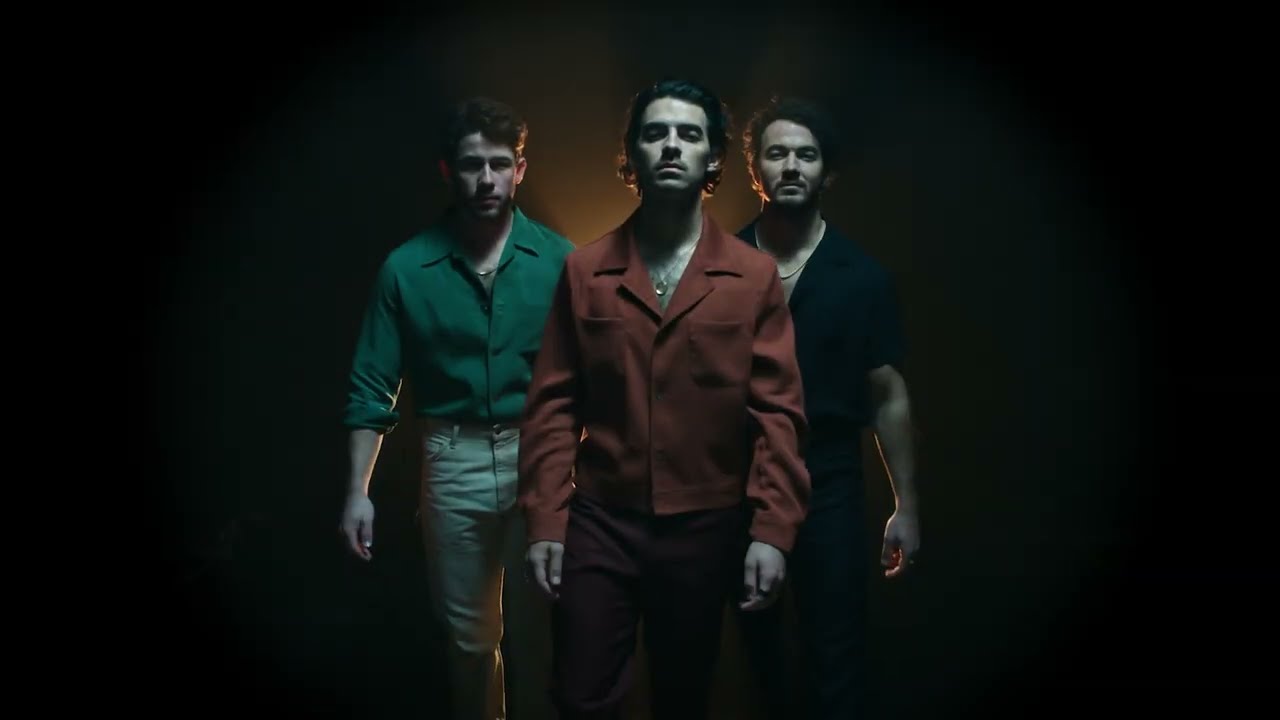 Five Albums One Night Jonas Brothers Tour