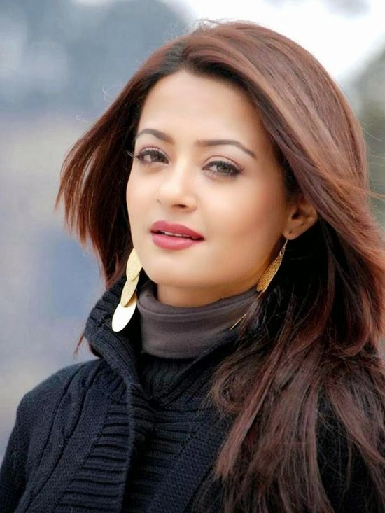 Punjabi actress: Surveen Chawla