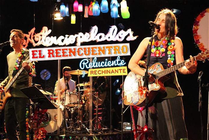  Aterciopelados