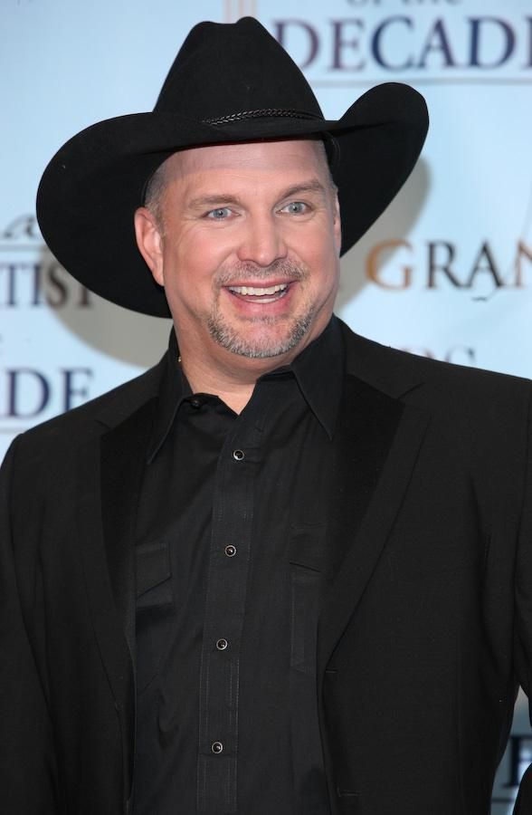 Old Country Singers: Garth Brooks