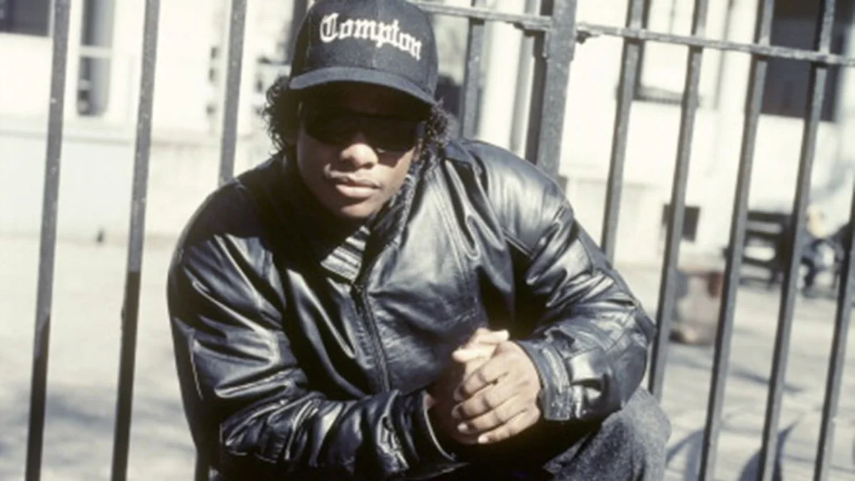 How did Eazy-E die?