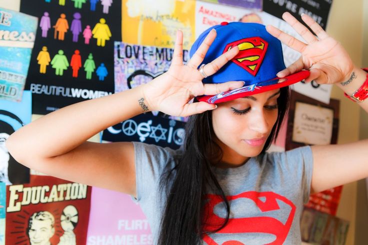 Comedy youtuber: Superwoman