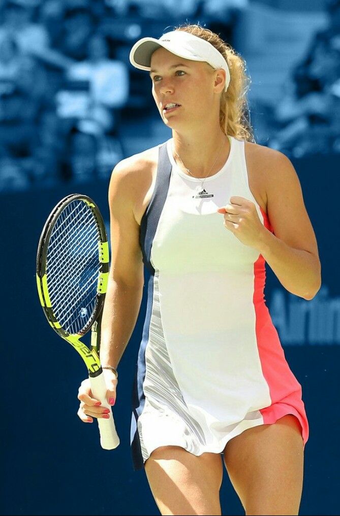 hottest female tennis players: Caroline Wozniacki